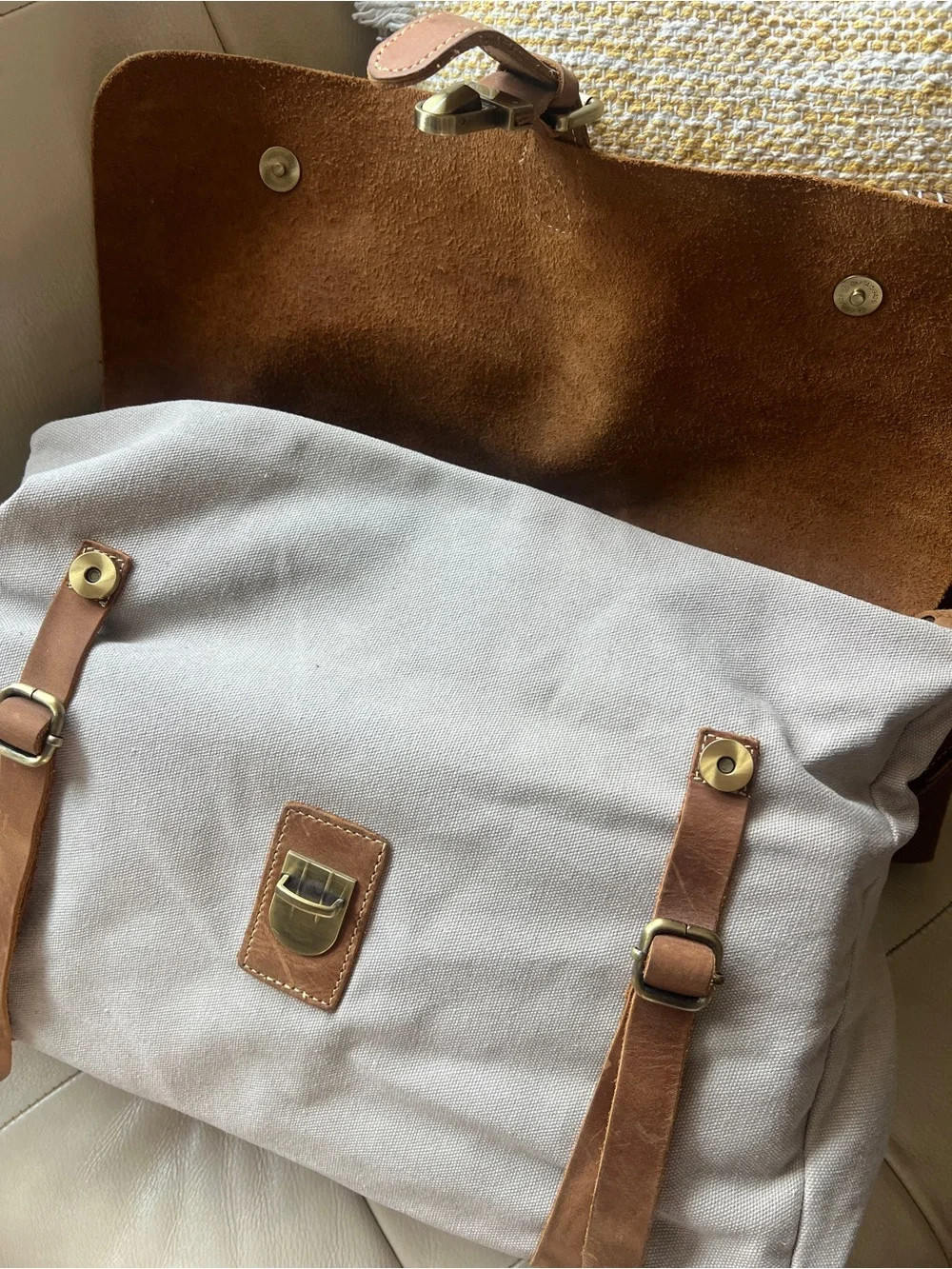 The House of Flynn Canvas & Leather camera bag in oat/tan